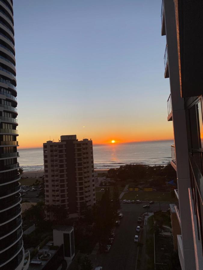 Koko Luxury Apartment In Broadbeach Gold Coast Extérieur photo